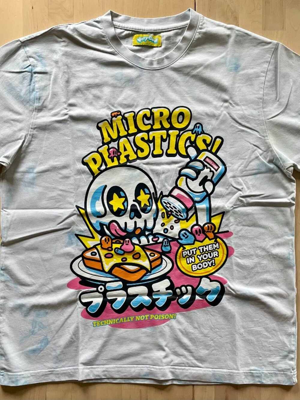Cool Shirtz Very Cool Micro Plastics Graphic T-Shirt size Medium Cold Ones